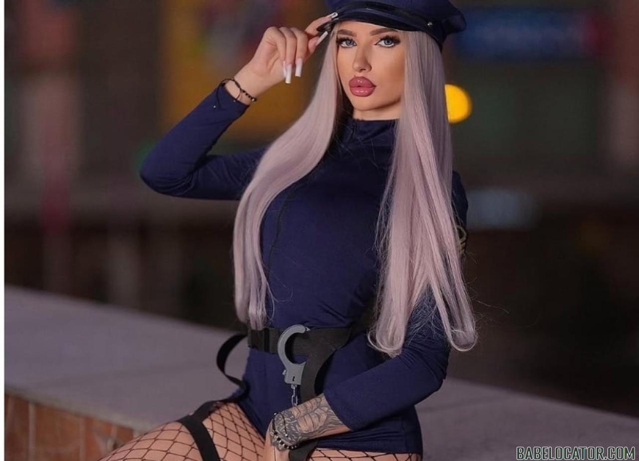 The new girl Alice has arrived in your town