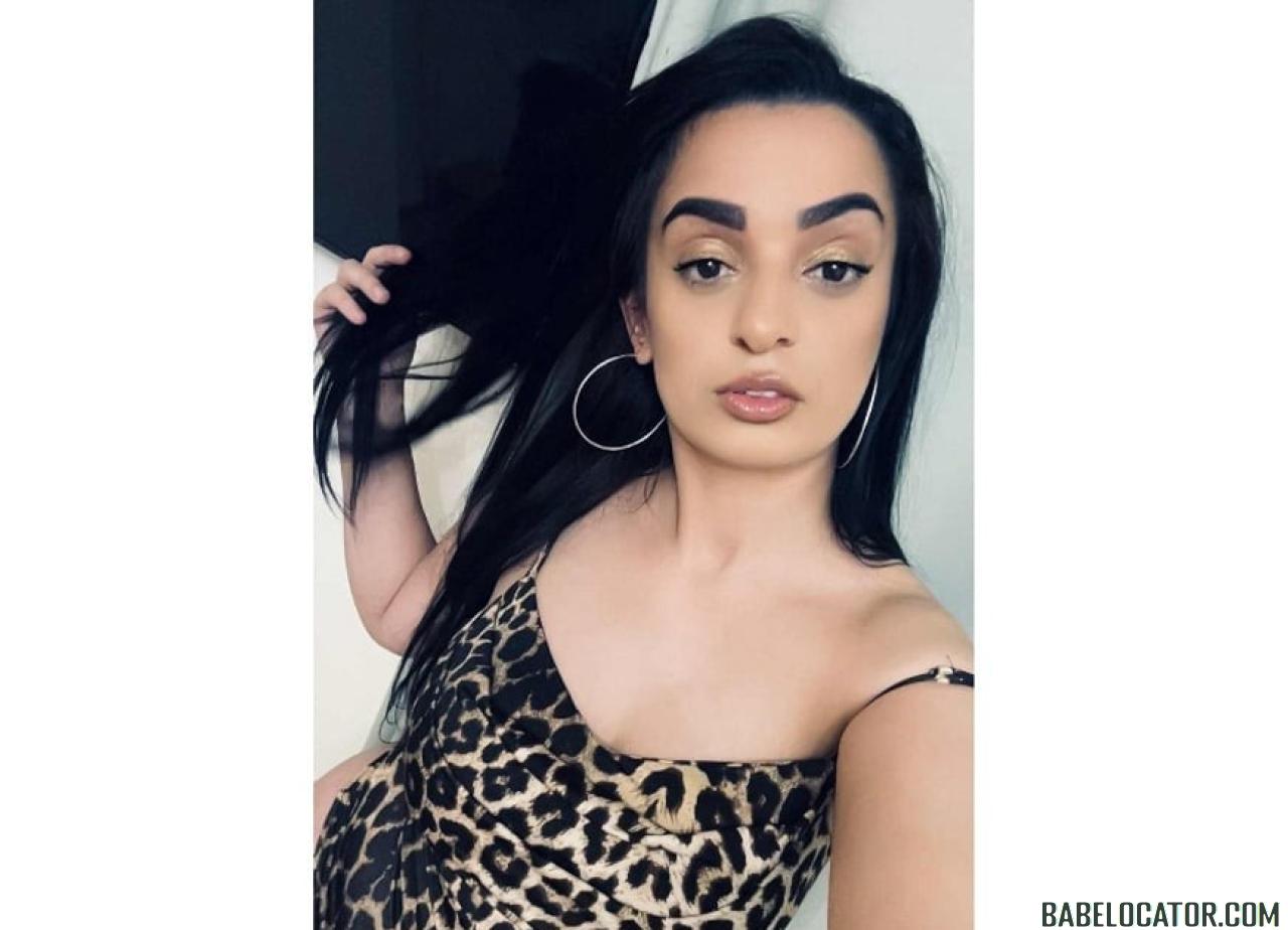 SEXY MAYA IN WEMBLEY