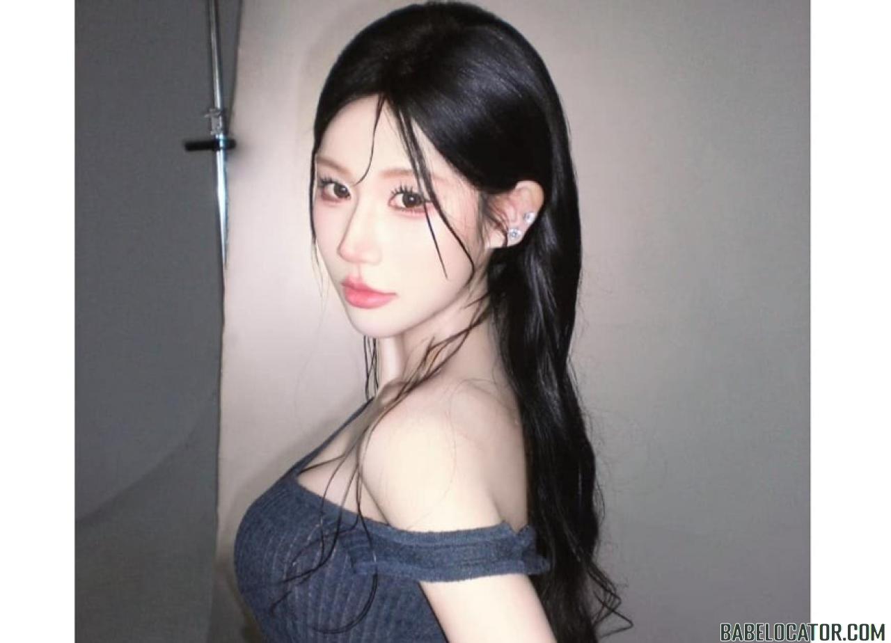 NEW Asian GIRLJUST ARRIVED