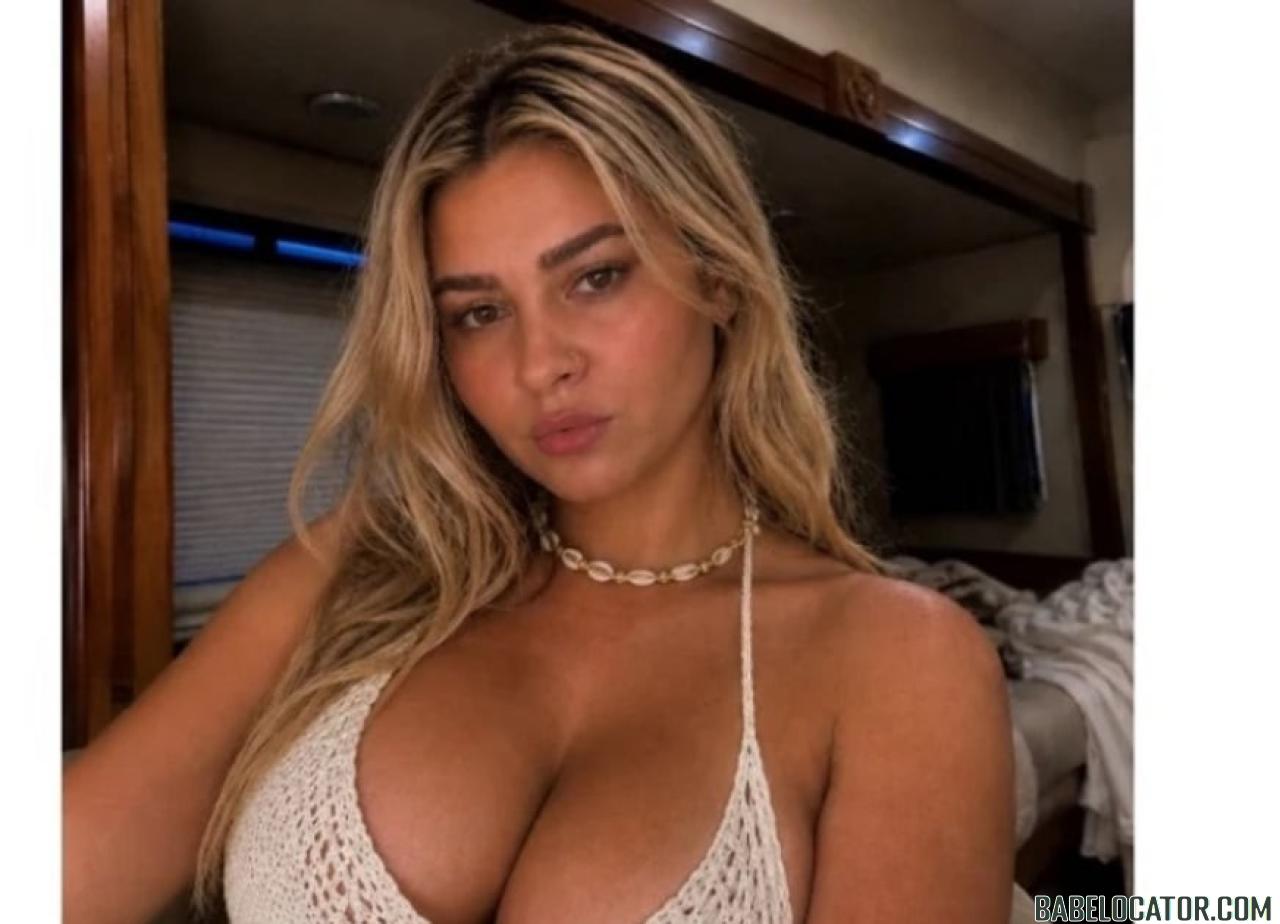NAUGHTY GIRL BIG BOOBSPARTY GIRL24H