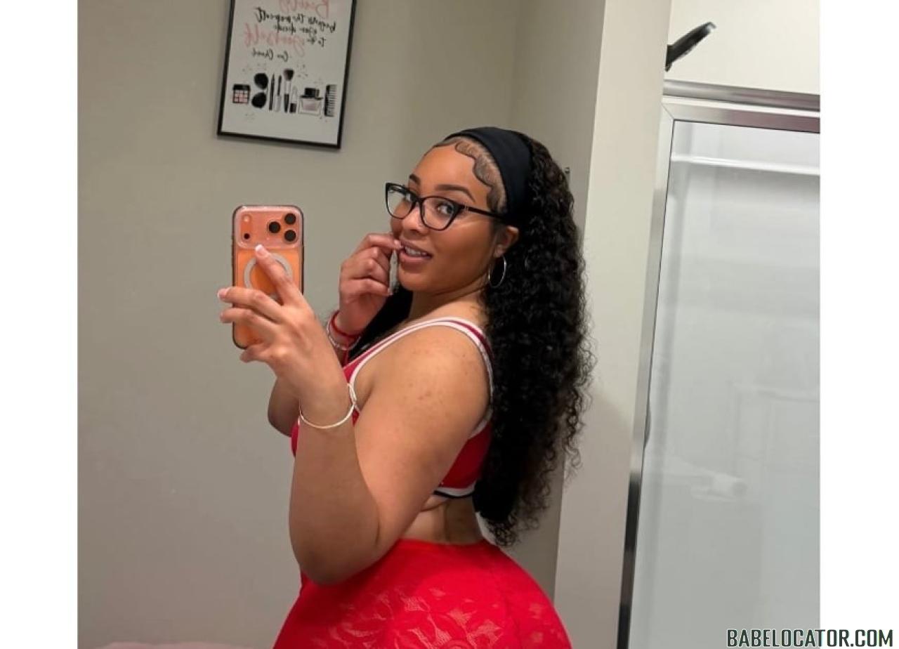 VIVIANA NEW THICK COLOMBIAN PARTY GIRL