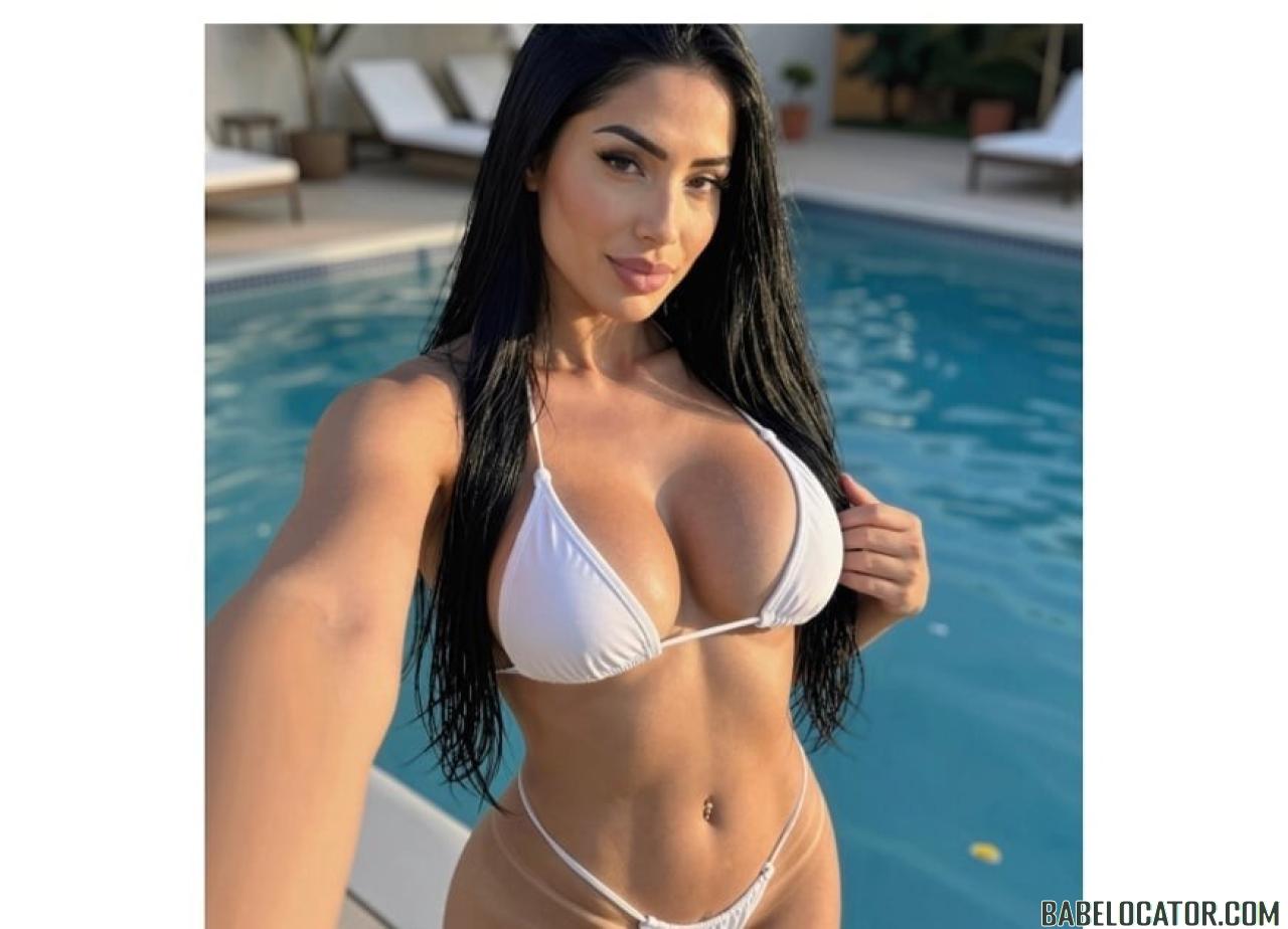 Bruna Brazilian Hot Party Girl