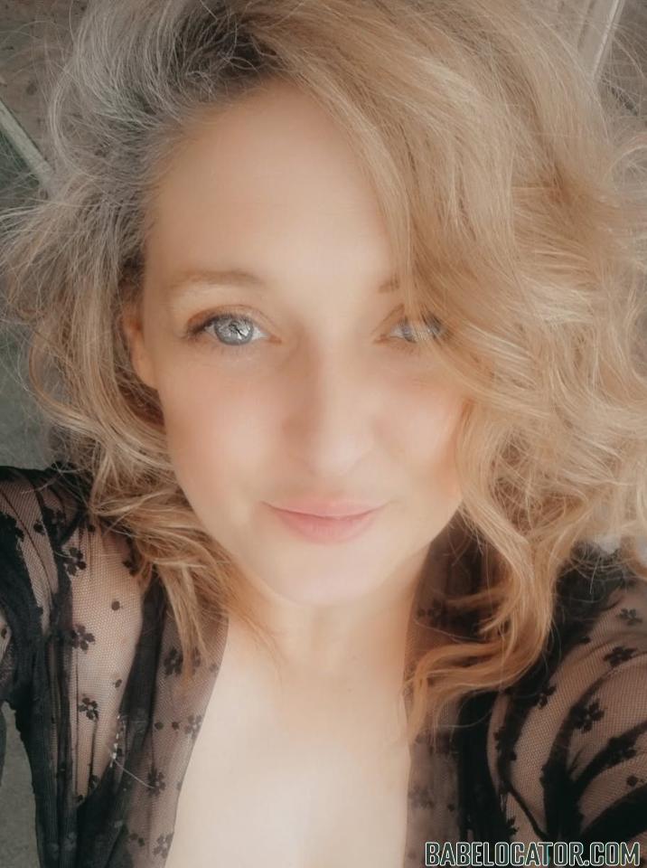 CherryKissesxox