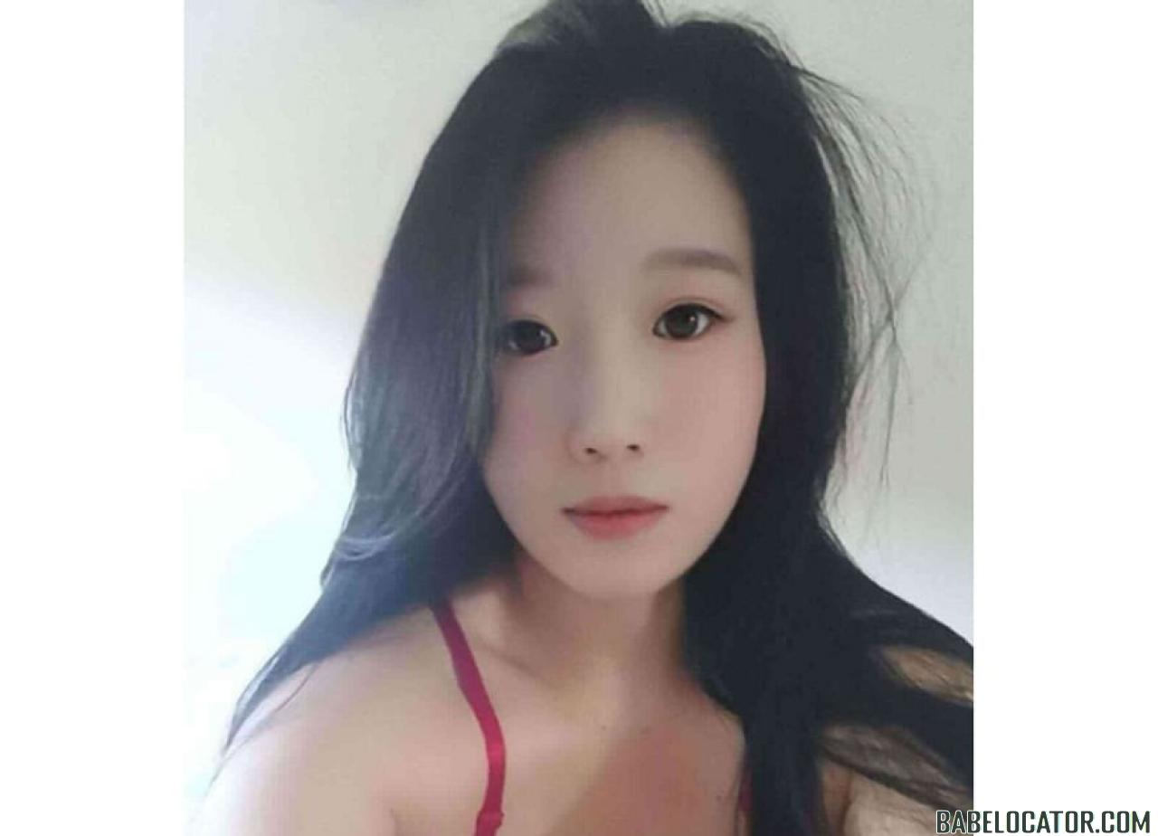 NEW Korean Girl Yukee Kissing Full Body to Body Massage