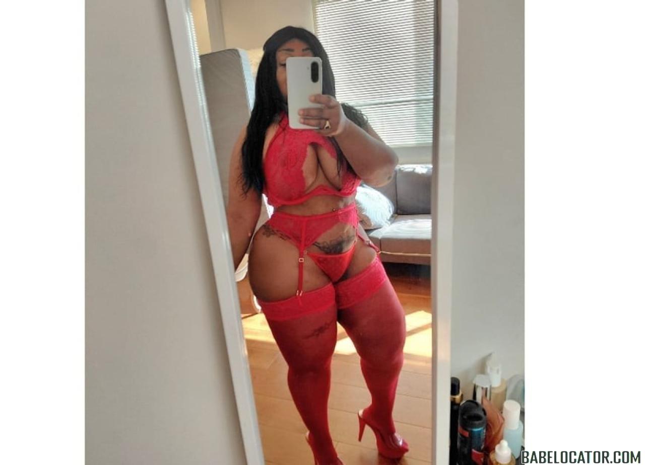 Paola NEW LATINA IN TOWN DominatrixX Party