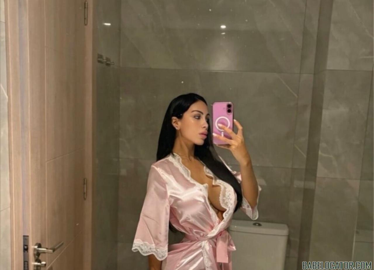 KateMilf lady in London available for Outcall