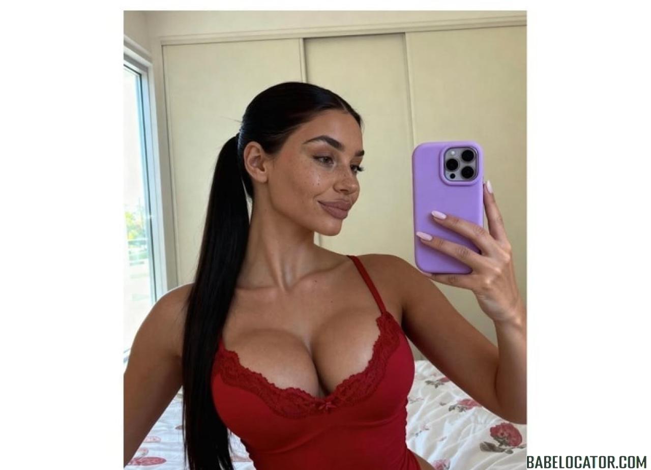 KIM CENTRAL LONDON PARTY GIRL