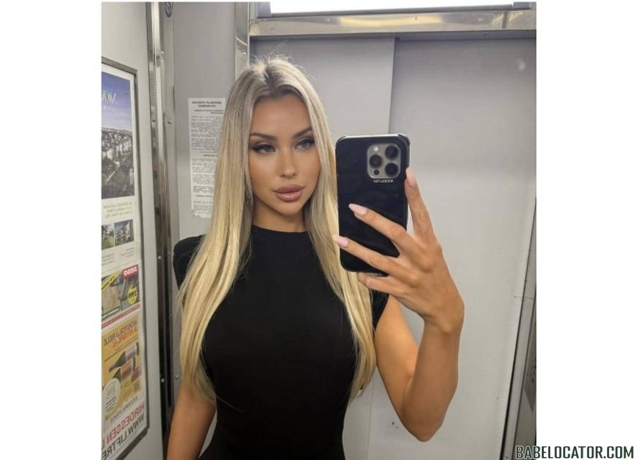 STUNNING KIM OXFORD STREET