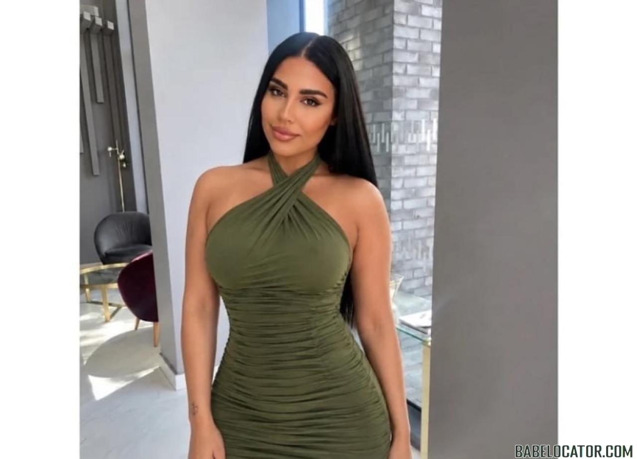 AYLLA BRUNETTE REAL PICTURES
