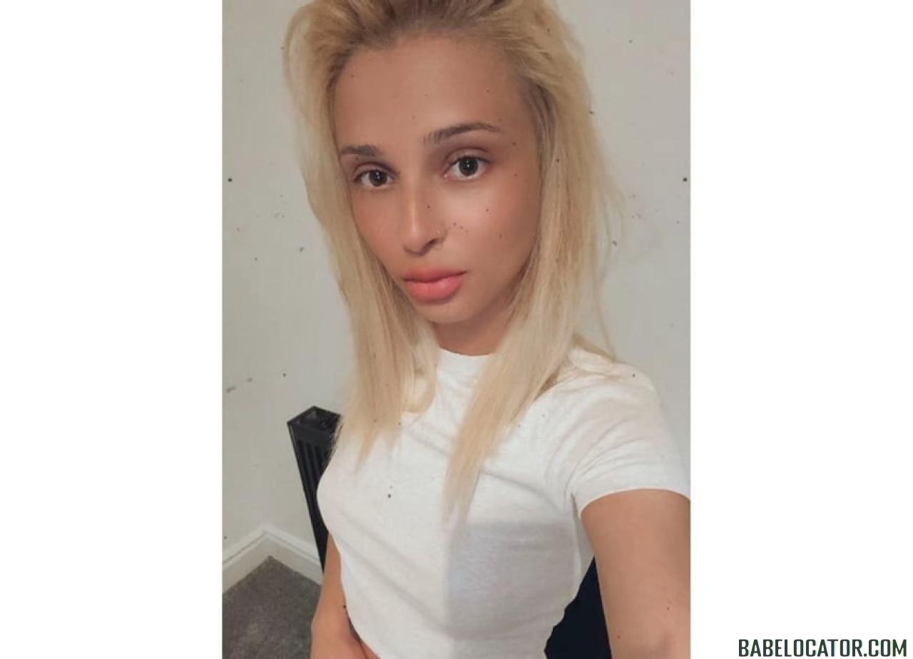 Hi new and hot Bianca only outcall