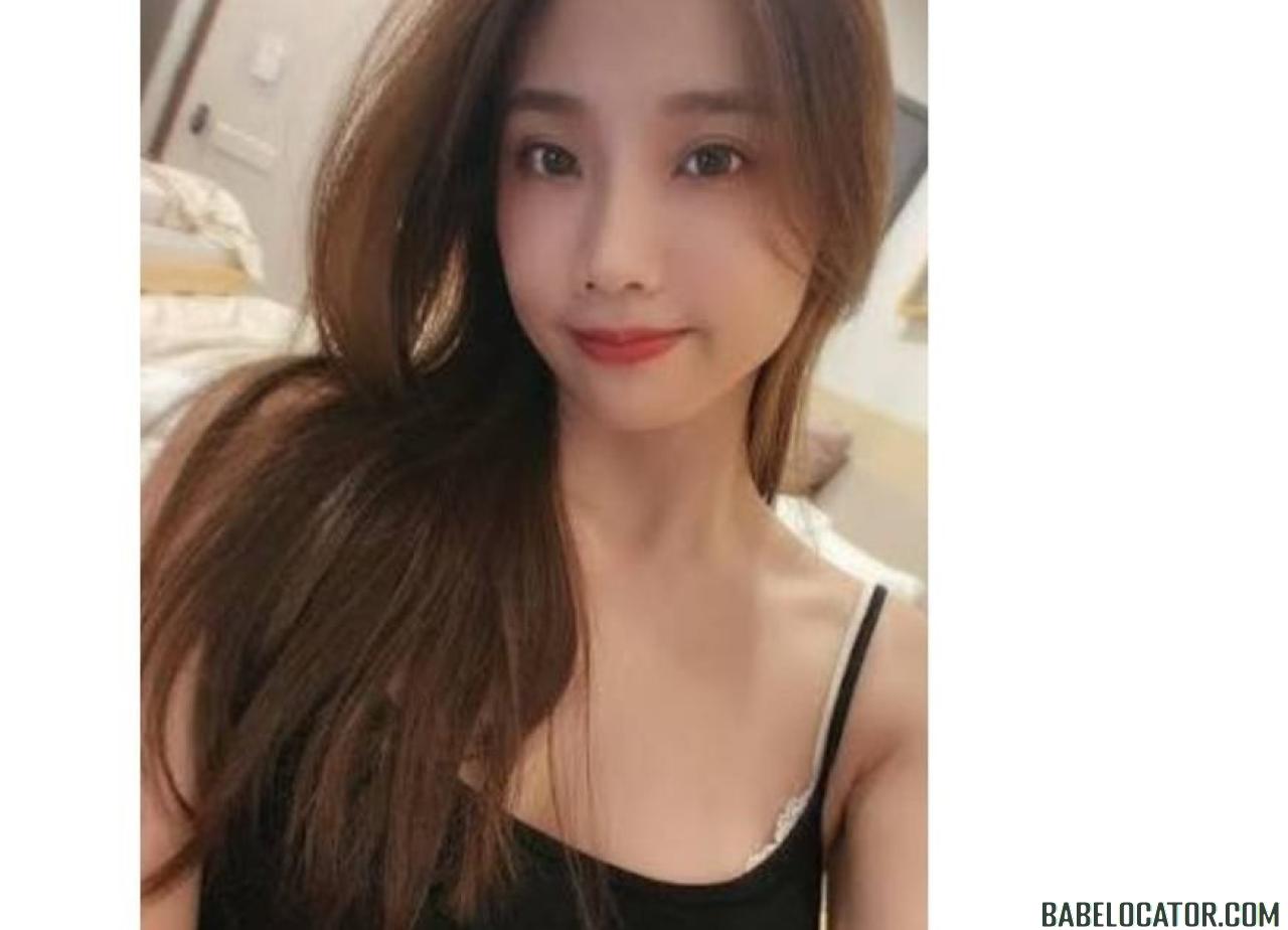 New Asian girl in Plymouth city centre good GEF Service