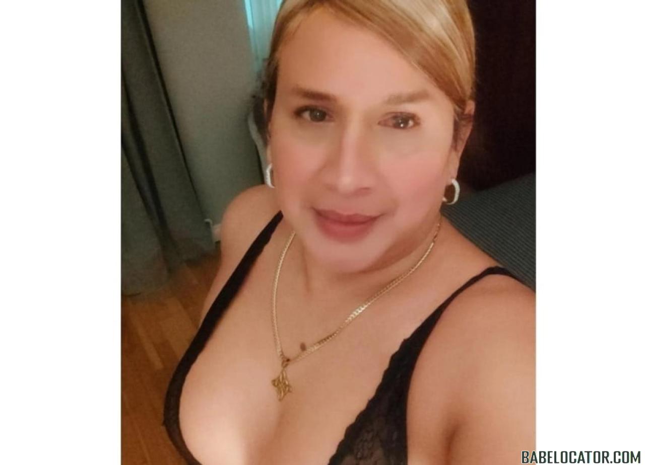 Jully x TS Professional masseuse