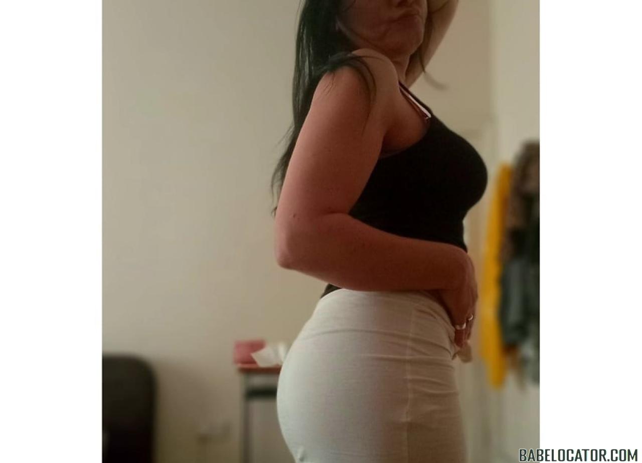 New girl in town For the weekend