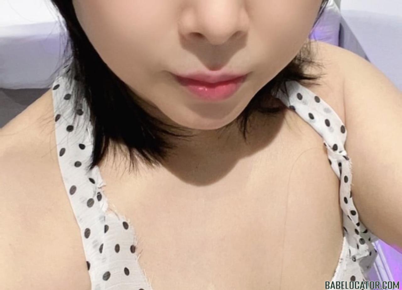 I am Betty from Hong KongI do deep Massage