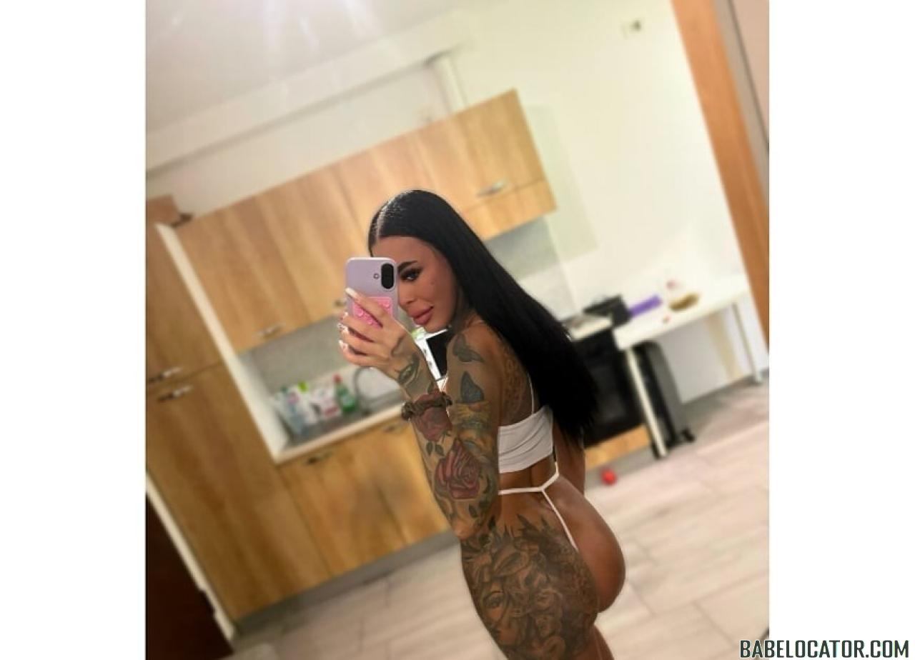 ADELA NEW IN TOWN PARTY GIRL ONLY FOR YOU