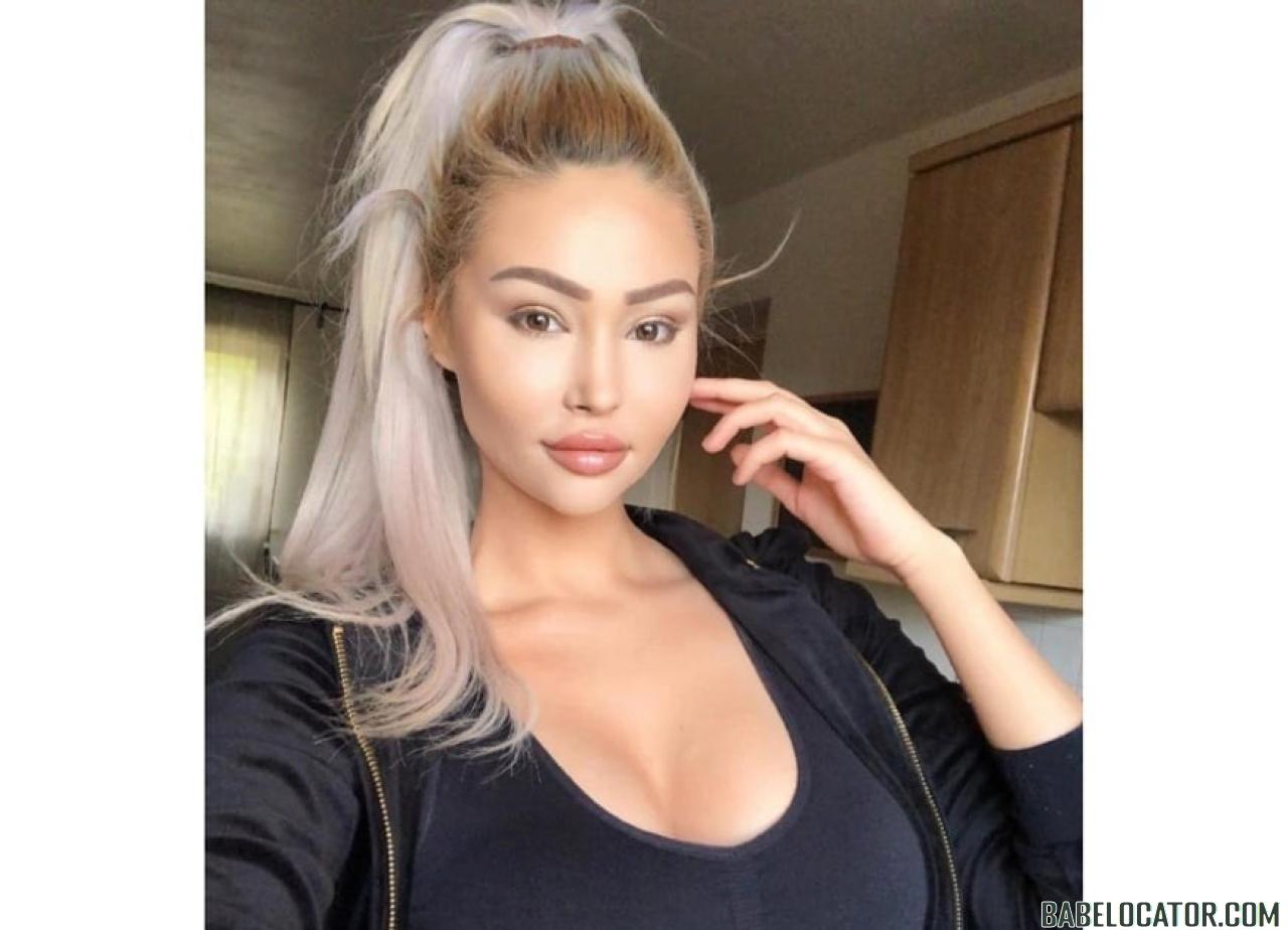 Kimmy back in London